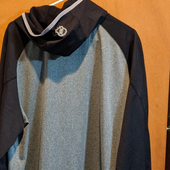 Detroit Redwings hockey hoodie (XL) - Picture 6 of 8